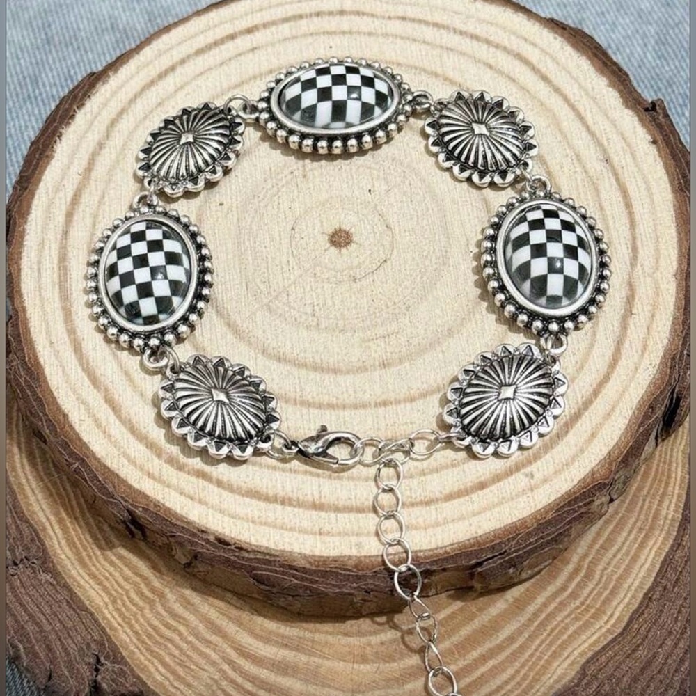Western Bracelet Elegant Oval Black and White Checkered Bracelet Cowgirl Cowboy